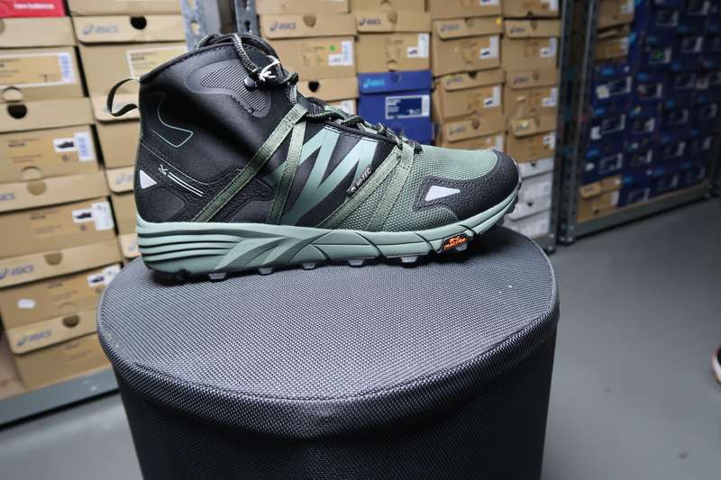 Hi Tec v lite shift I mid Mens Uk 13