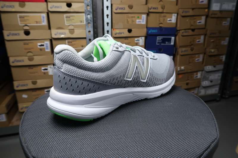 New Balance M411 RG2 (2E-Wide) Mens uk 9