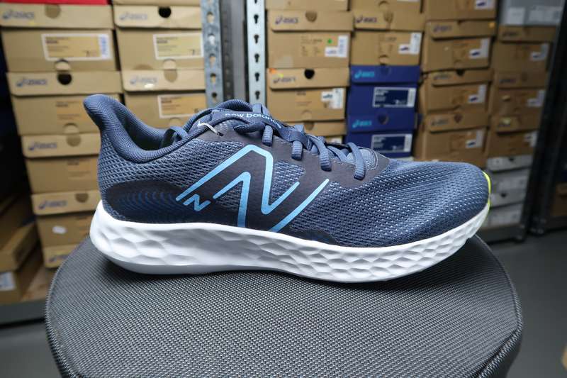 New Balance M411 RG2 Mens uk 8