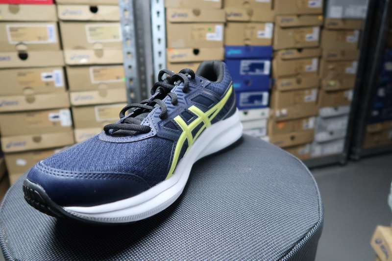 Asics Jolt 3 Mens Running shoe Uk 9