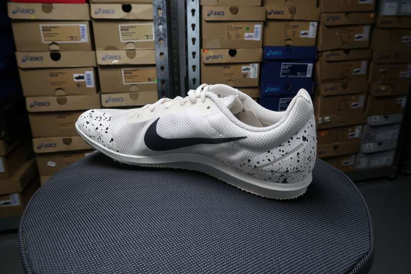 Nike Rival LD (long distance Spikes ) UK 9