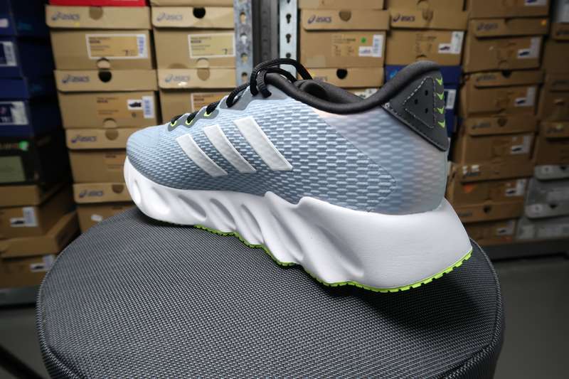 Adidas Mens Switch Run Uk 11