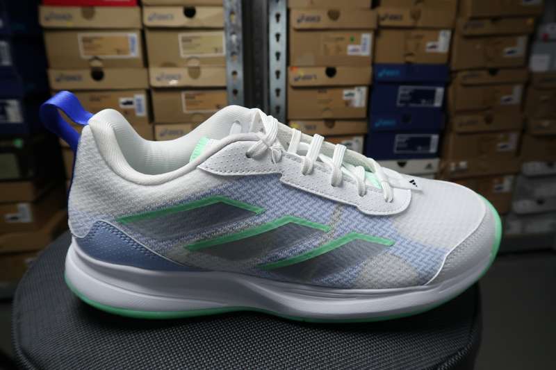 Adidas Ava Flash Tennis shoes UK 8