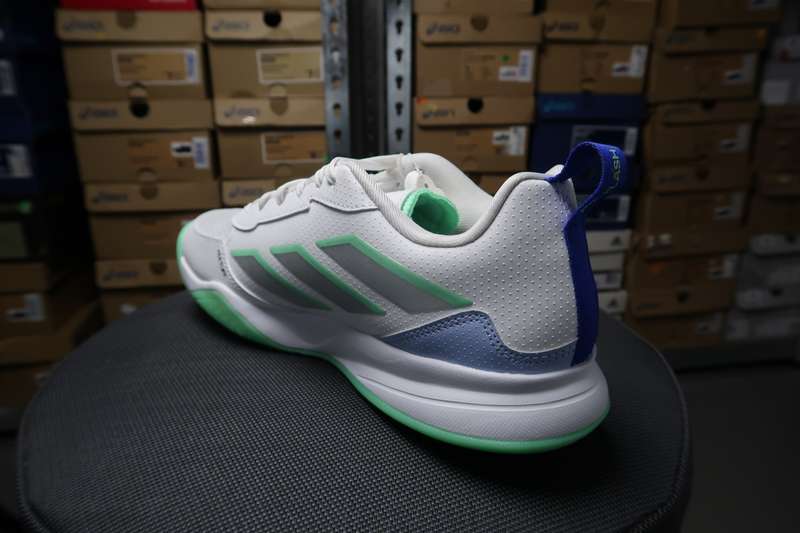 Adidas Ava Flash Tennis shoes UK 8