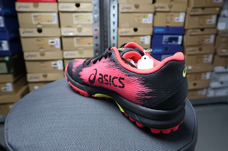 Asics Hockey Typhoon Womens Hockey shoe uk 8.5