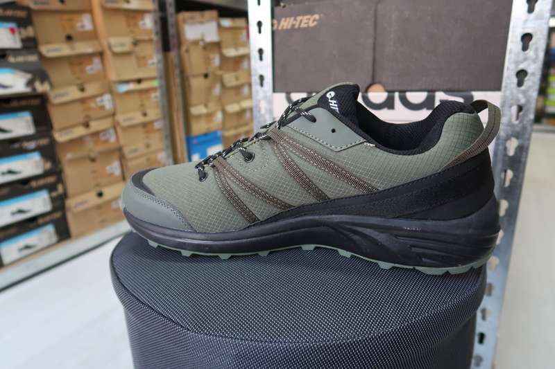 HI Tec Trooper XT Mens hiking  Size 10