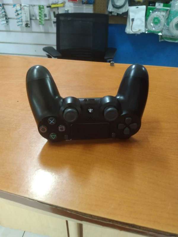 PS4 PRO 1TB