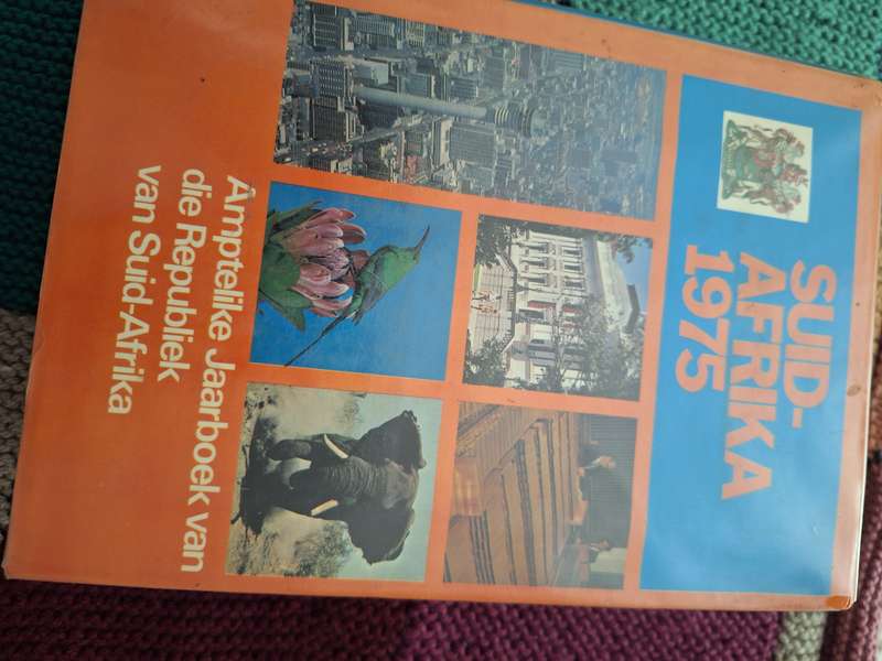 SUID-AFRIKA JAARBOEK 1975 Perskor Drukkery
