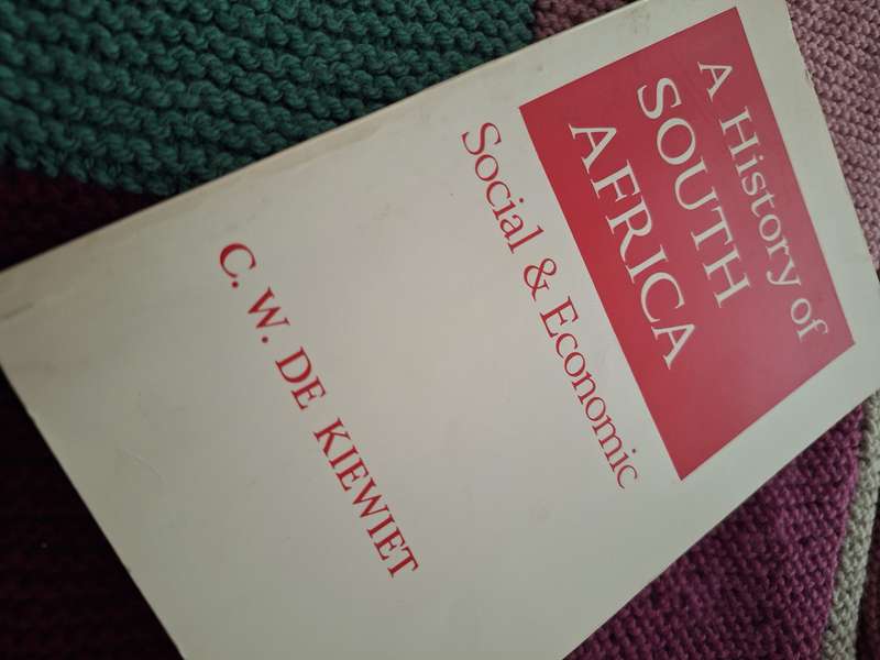 A History of South Africa Social and Economic by CW de Kiewiet