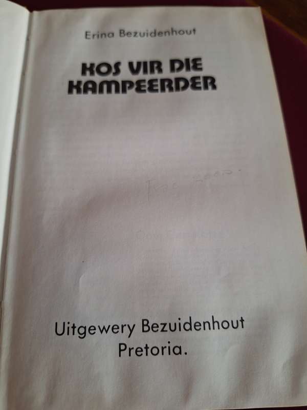 Kos vir die Kampeerder - Erina Beuidenhout- first edition 1973
