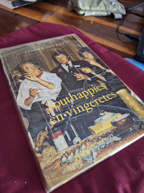 Fynproe met Joey, Afrikaans Cooking. Southappies en vingeretes - Joey Mostert First Edition