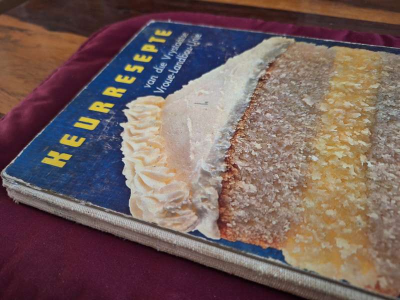 Keurresepte van die  Vrystaatse Vroue-Landbou-Unie 1971 Afrikaans cooking - rare