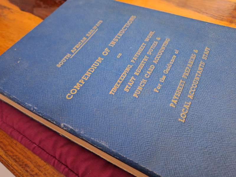South African Railways. Compendium of Instructions 1965. Timekeeping, Pay-voucher work.