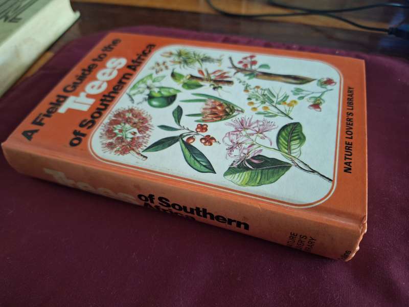 A Field Guide to the TREES of Southern Africa Eve Palmer 1981 Collins