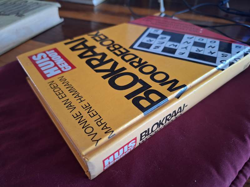 Blokraai-Woordeboek Huisgenoot/ Yvonne van Eeden&Marlene Hammann 1993 Afrikaans