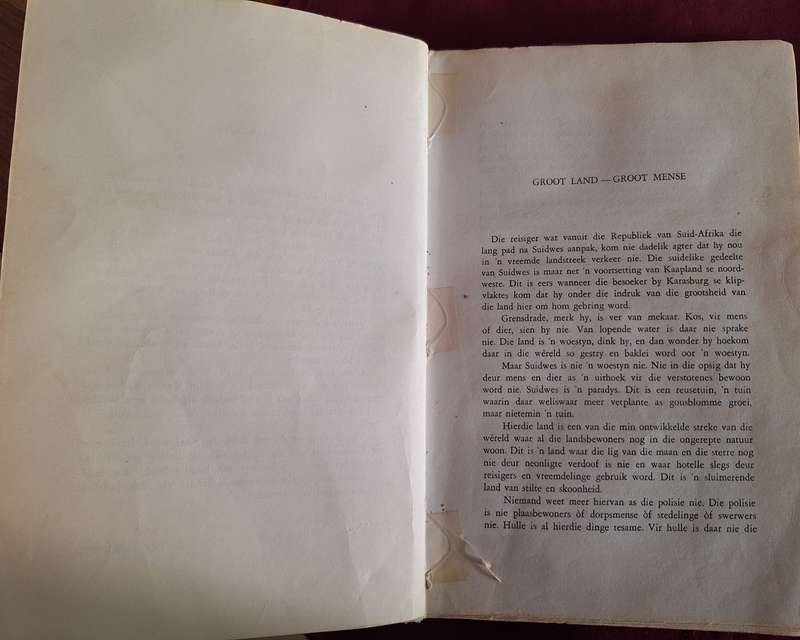 Polisie-avonture in Suidwes-Afrika / Afrikaans text. PC Swanepoel. no edition