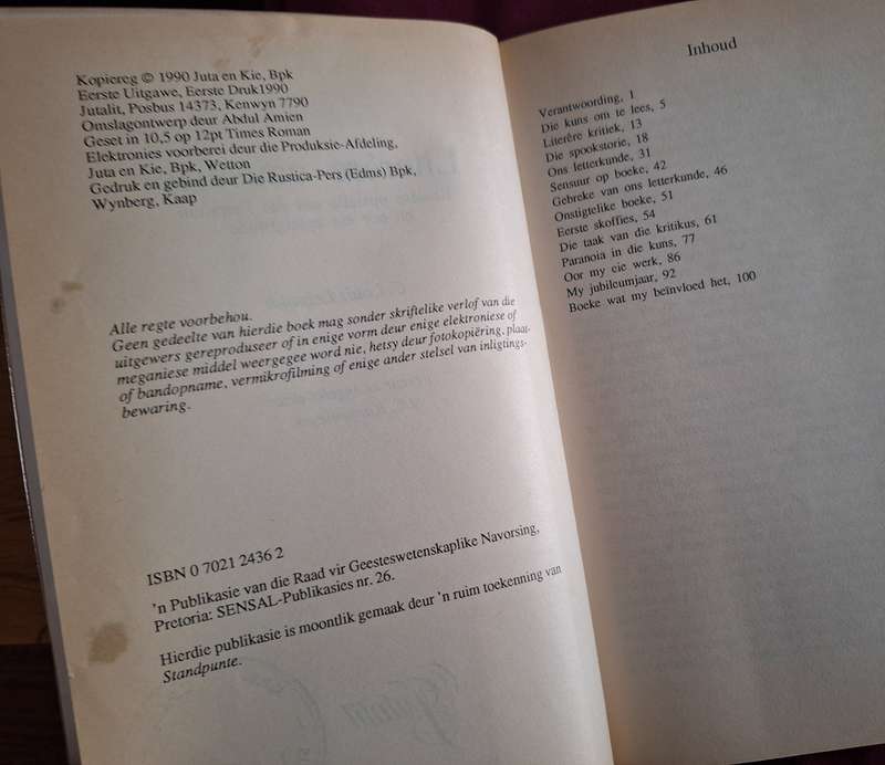 Literere Causerie C.Louis Leipoldt - first edition 1990 ingelei deur JC Kannemeyer Afrikaans Text