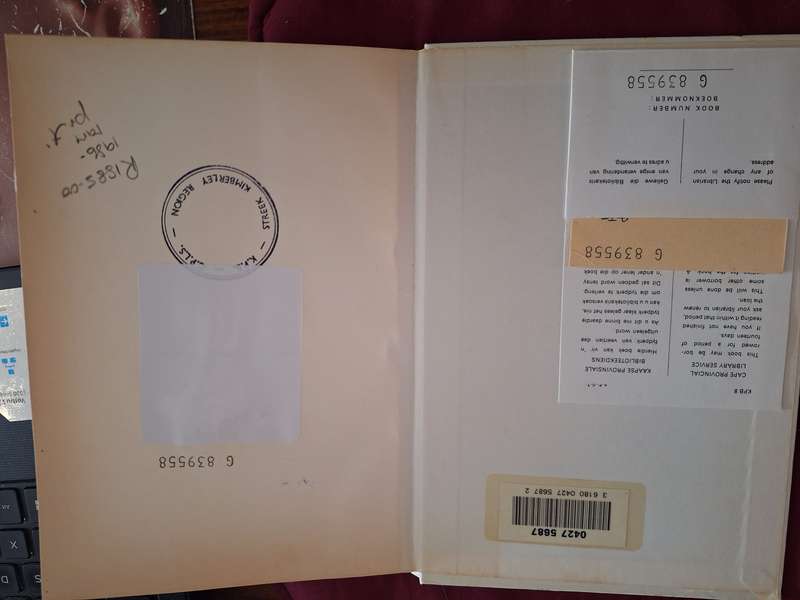 Doer in Dierlandy Pieter W grobbelaar First and rare edition 1986. Afrikaans Text.