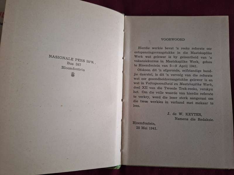 Tweede Trek Reeks no 8. Prof Ds J de W Keyter 1941 Ontspanning en Maatskaplike Werk Afrikaans Text