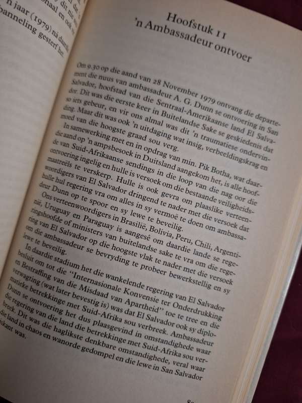 Brand-punt / Brand Fourie First Edition 1991 - Afrikaanse Text.  Famous SA diplomat- non fiction