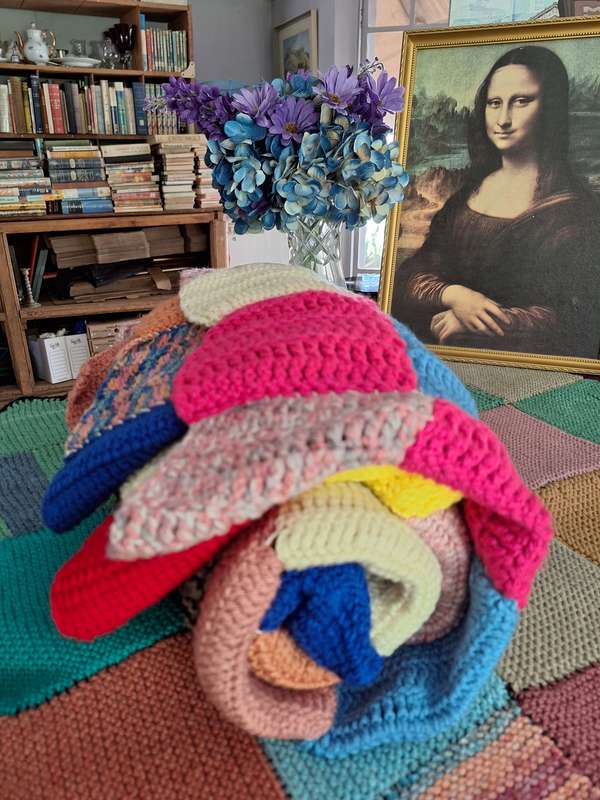 Blanket Handmade Traditional Crochet 1400x1400 (Please see photos)