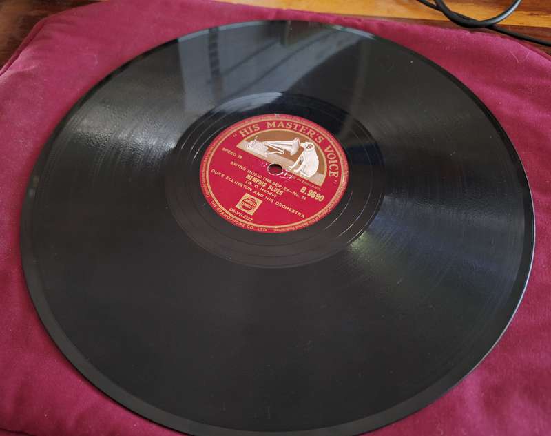 Gramophone His Master Voice - Memphis Blue/Frankie & Johnnie - swing music/ Vinyl Gramophone