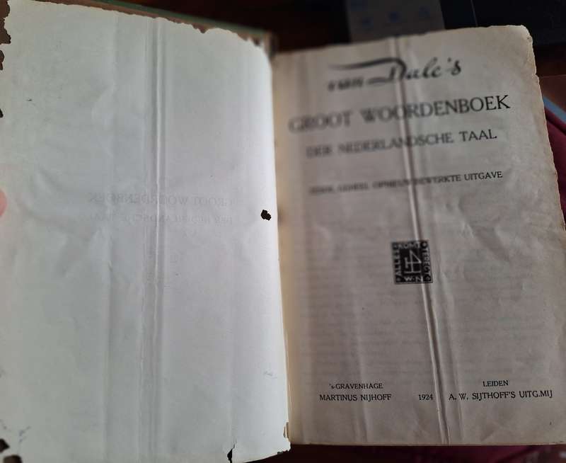 Van Dale's GROOT WOORDENBOEK DER NEDEDLANDCHE TAAL -1924- Martinus Nijhoff/AW Sijthoff's