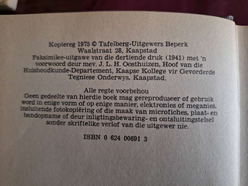 Die Praktiese Kookboek vir Suid-Afrika - S van H Tulleken reprint 1980 Afrikaans Cooking and Text
