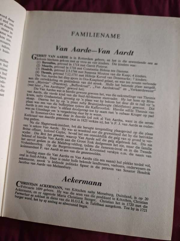 Die Afrikaner-Familienaamboek- 1954 JH Redelinghuys -Afrikaans Text