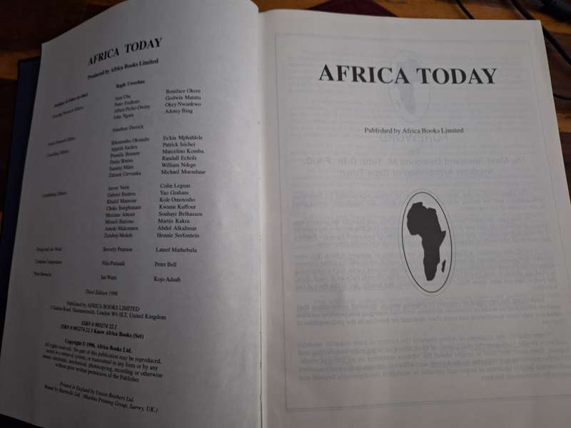 AFRICA TODAY - 3rd edition 1996 Forward by D Tutu English Text