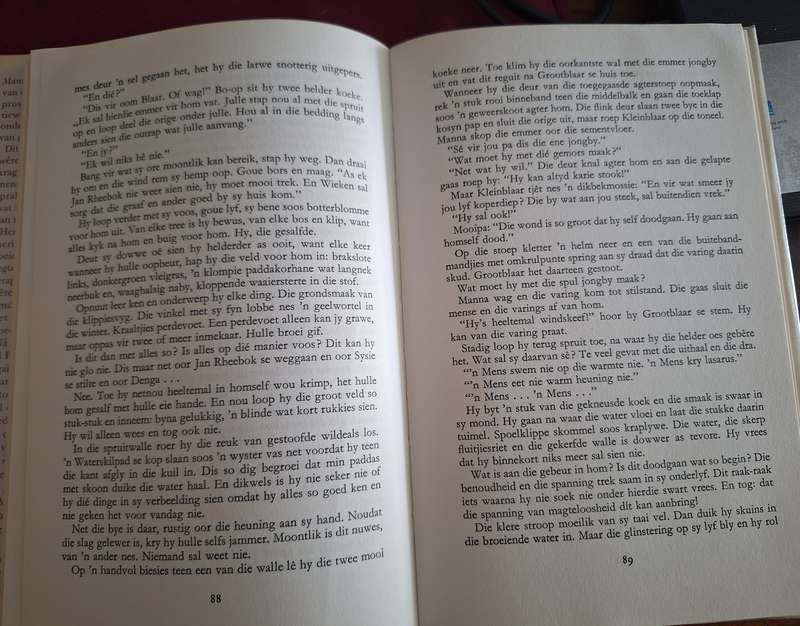 Mamma Kommering - Pirow Bekker- 1980 1st edition. Afrikaans text