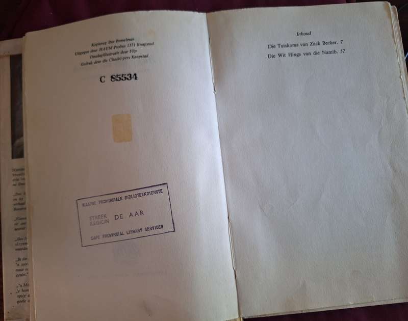 Die Wit Hings van die Namib- deur Doc Immelman-1966 rare edition- Afrikaans text