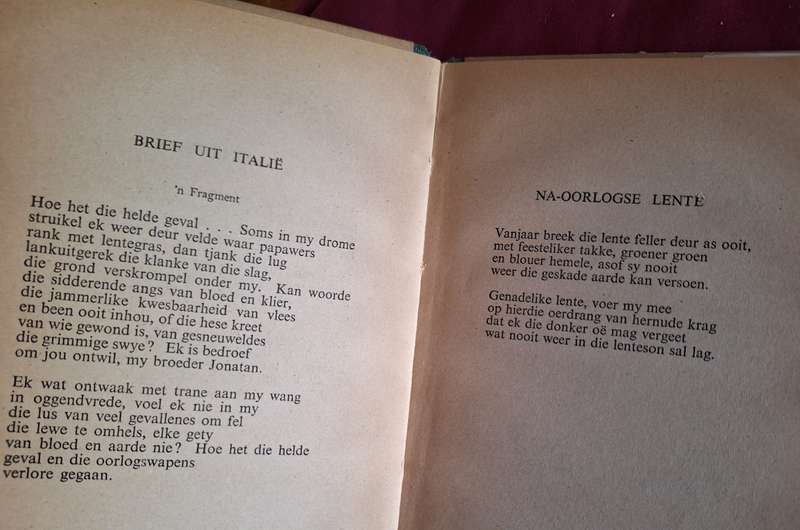 Mure van die Hart- 1948- 1st edition. OLGA KIRCH- Afrikaans text. Poetry / Very Scarce