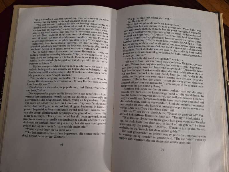 KAREL SCHOEMAN- Waar ek gelukkig was-SIGNED-first edition 1981-Afrikaans Text