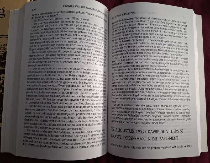 Kroniek van die WAARHEIDSKOMMISSIE-Piet Meiring-firdt edition 1999- Afrkaans Text Rare