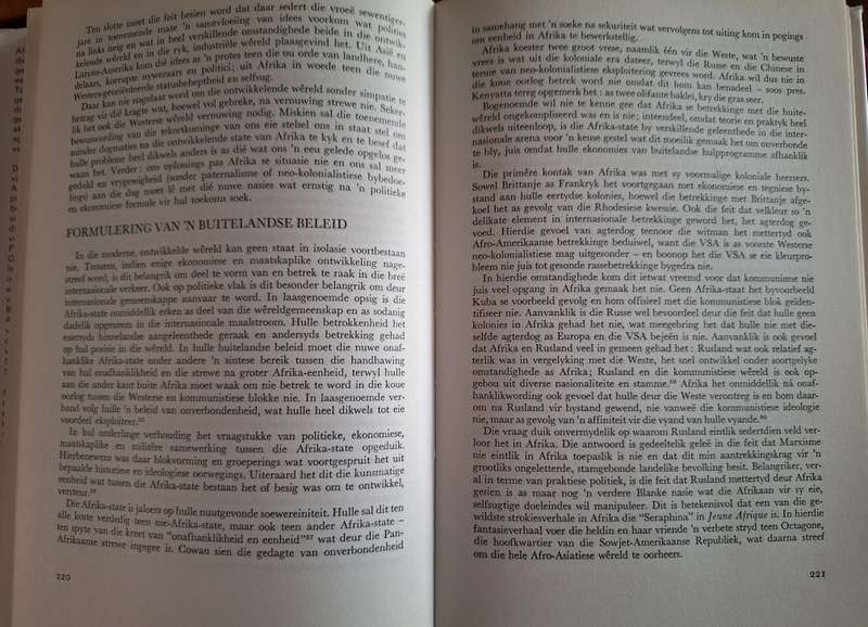 Afrika-Verskeidenheid - APJ van Rensburg - 1976 first edition- Afrikaans Text