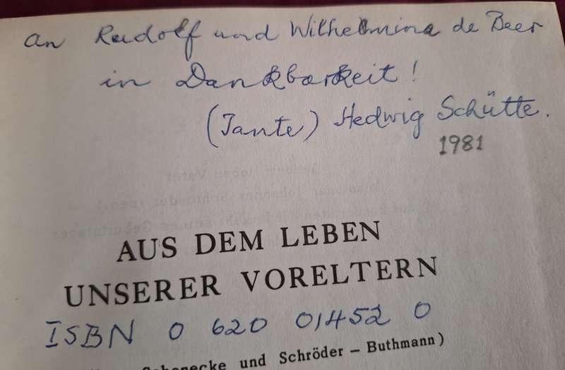 SIGNED-AUS DEM LEBEN UNSERER VORELTERN von Hedwig Schutte. 1973. German