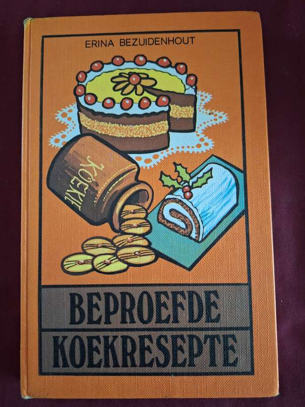 12 BOOKS IN SET/ ERINA BEZUIDENHOUT-South African Doyenne with Afrikaans Traditional Cooking.