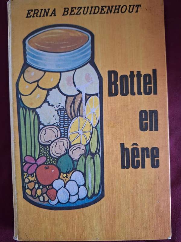 12 BOOKS IN SET/ ERINA BEZUIDENHOUT-South African Doyenne with Afrikaans Traditional Cooking.