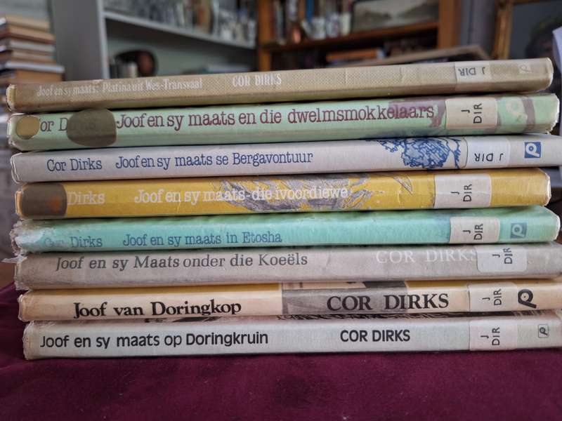 COR DIRKS - Joof Reeks X 8 boeke. ensemble. Jeugverhale. Afrikaans.