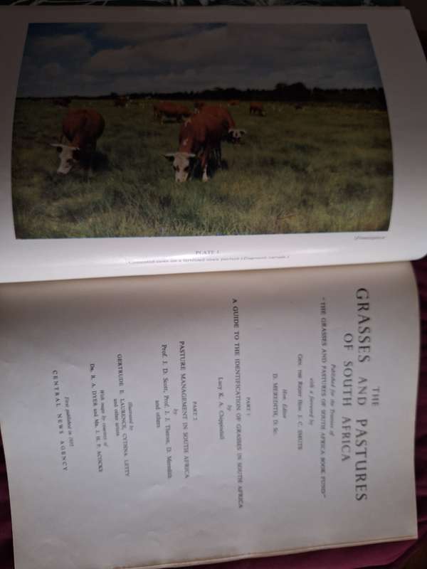 The GRASSES and PASTURES of SOUTH AFRICA 1955 first edition.