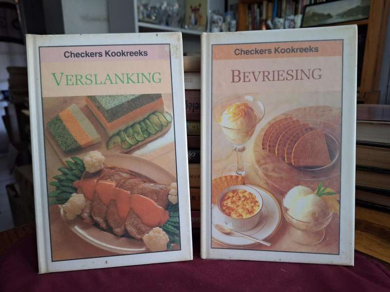 CHECKERS KOOKREEKS X 2 BOOKS -Verslanking en Bevriesing - very Rare - Afrikaans. 1985 1st editions