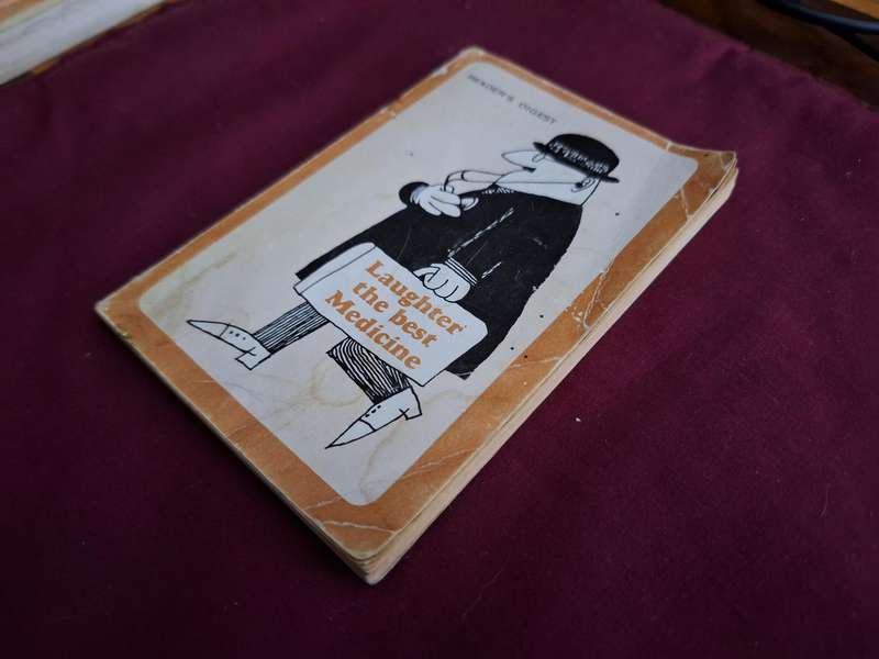 READER'S DIGEST - Laughter the best medicine. Small format paperback. Printed by Cape&Transvaal