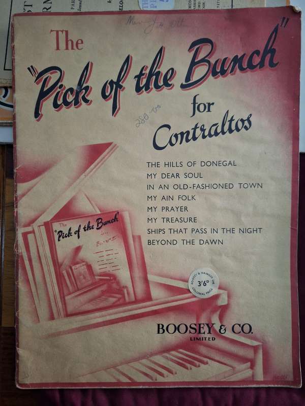 The "Pick of the Bunch" for Contratos/ Boosey & Co.