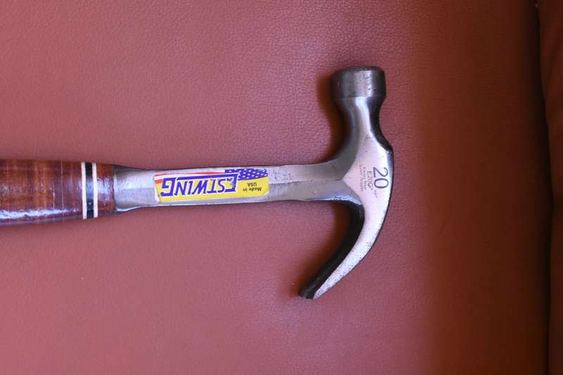 ESTWING CLAW HAMMER E20C