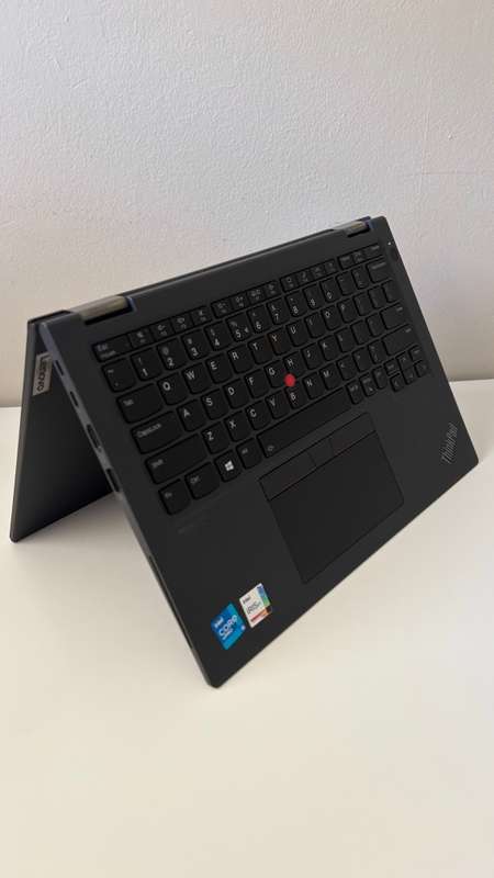 Lenovo ThinkPad X13 Yoga 13.3 11th Gen Core i5-1145G7 @ 2.60GHz 16GB RAM 256GB SSD- Win 11 Pro