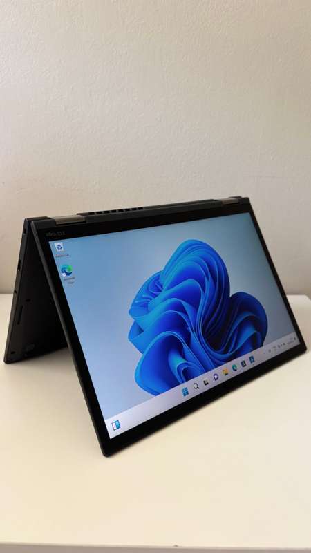 Lenovo ThinkPad X13 Yoga 13.3 11th Gen Core i5-1145G7 @ 2.60GHz 16GB RAM 256GB SSD- Win 11 Pro