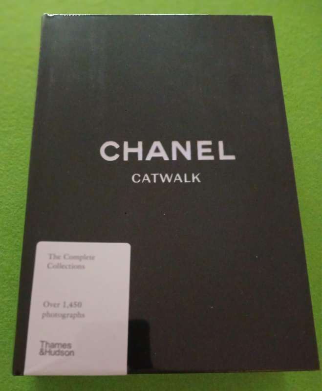 CHANEL CATWALK THE COMPLETE COLLECTIONS( SEALED HARDCOVER)