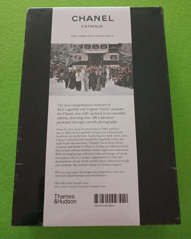 CHANEL CATWALK THE COMPLETE COLLECTIONS( SEALED HARDCOVER)