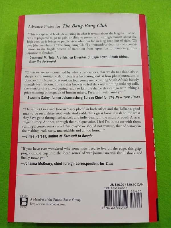 THE BANG BANG CLUB-SNAP SHOTS FROM A HIDDEN WAR( HARDCOVER GOOD CONDITION)